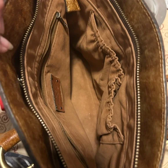 Patricia Nash Brown and Cream Floral Shoulder Bag - Picture 4 of 6